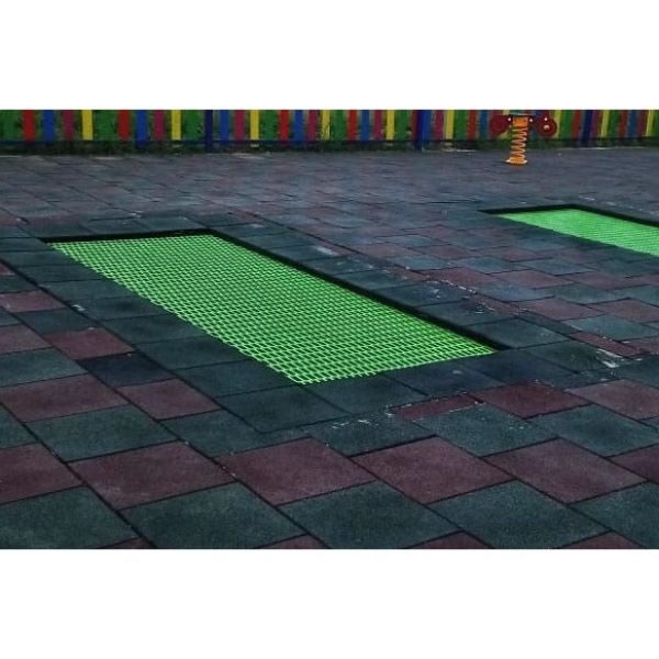 trambolin 200x200